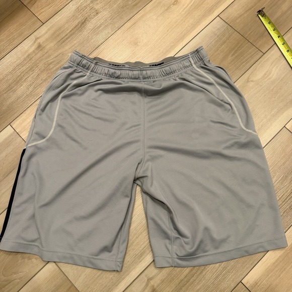 Nike Dallas Cowboys NFL Dri-FIT Shorts Gray Mens Large Athletic Football NFL - Picture 5 of 5